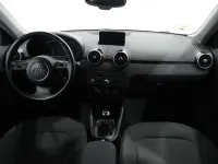 Usado Audi A1 Sportback Attraction 125 CV (91 kW) 2018 Rojo Utilitario