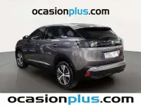 Usado Peugeot 3008 Allure 136 CV (100 kW) 2024 Gris SUV