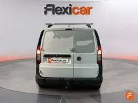 Usado VW Caddy 102 CV (75 kW) 2021 Blanco Monovolumen