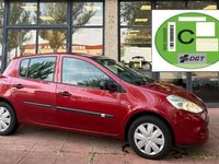 Usado Renault Clio II 75 CV (55 kW) 2010 Granate Berlina