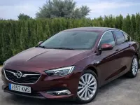 Usado Opel Insignia Innovation 136 CV (100 kW) 2019 Granate Berlina