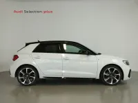 Usado Audi A1 Black Edition 116 CV (85 kW) 2025 Blanco SUV