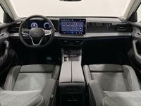 Usado VW Passat Business 272 CV (200 kW) 2024 Blanco Familiar