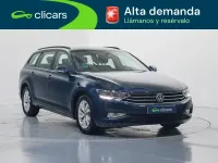 Usado VW Passat Business 122 CV (89 kW) 2022 Azul Familiar