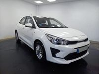 Usado Kia Rio 101 CV (74 kW) 2021 Blanco Berlina