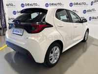 Usado Toyota Yaris 125 CV (91 kW) 2022 Blanco Utilitario