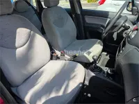 Usado Citroën C3 61 CV (44 kW) 2003 Granate Berlina
