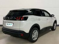 Usado Peugeot 3008 Active 131 CV (96 kW) 2023 Blanco SUV
