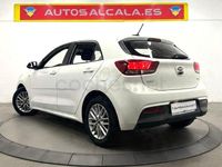 Usado Kia Rio 90 CV (66 kW) 2018 Blanco Berlina