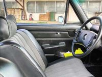 Usado Mercedes 260 97 CV (71 kW) 1983 Burdeos Coupe