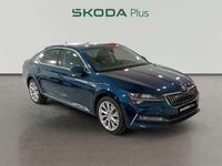 Usado Skoda Superb LAURIN & KLEMENT 296 CV (217 kW) 2022 Color azul Berlina