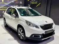 Usado Peugeot 2008 Style 100 CV (73 kW) 2015 Blanco SUV