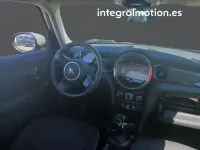 Usado Mini ONE 102 CV (75 kW) 2022 Gris Utilitario