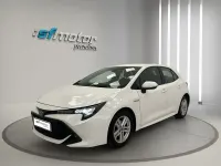 Używany Toyota Corolla Active 184 KM (135 kW) 2021 Biały Hatchback