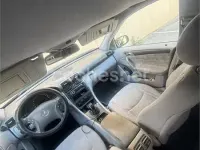 Usado Mercedes C270 Elegance 170 CV (125 kW) 2002 Gris / plata Berlina
