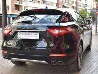 Usado Maserati Levante 275 CV (202 kW) 2017 Negro SUV