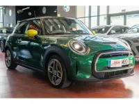 Usado Mini Cooper SE 135 kW (184 CV) 2022 Verde Utilitario