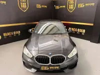 Usado BMW 118 150 CV (110 kW) 2021 Gris Utilitario