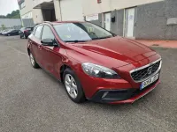 Usado Volvo V40 CC Kinetic 115 CV (84 kW) 2015 Granate Familiar