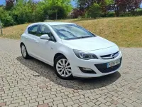 Usado Opel Astra Excellence 136 CV (100 kW) 2014 Blanco Utilitario