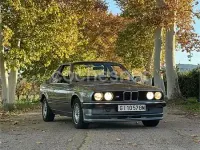 Usado BMW 320 Cabriolet 129 CV (94 kW) 1987 Gris / plata Descapotable