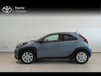 Usado Toyota Aygo X Play 72 CV (52 kW) 2024 Gris / plata SUV