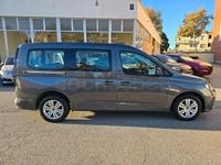 Usado VW Caddy Maxi 122 CV (89 kW) 2023 Gris / plata Monovolumen