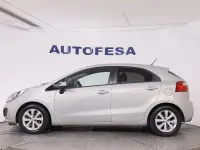 Usado Kia Rio Active 85 CV (62 kW) 2015 Plata