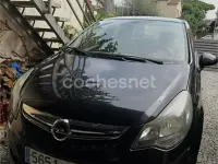 Usado Opel Corsa Selective 85 CV (62 kW) 2014 Negro Utilitario