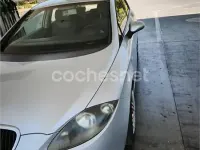 Usado Seat Leon Reference 105 CV (77 kW) 2007 Gris / plata Utilitario