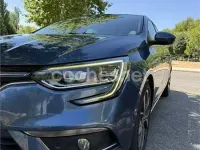 Usado Renault Mégane IV Bose Edition 110 CV (80 kW) 2016 Azul Berlina