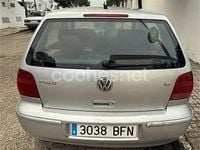 Usado VW Polo Trendline 75 CV (55 kW) 2001 Gris / plata Berlina
