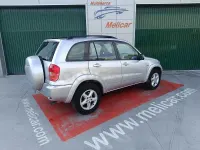 Usado Toyota RAV4 Sol 150 CV (110 kW) 2001 Gris / plata SUV