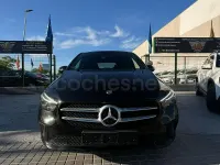 Usado Mercedes B180 116 CV (85 kW) 2020 Negro Utilitario