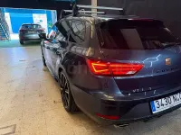 Usado Seat Leon 4Drive 300 CV (220 kW) 2019 Gris / plata Familiar