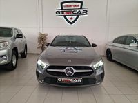 Usado Mercedes A180 109 CV (80 kW) 2018 Gris / plata Berlina