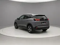 Usado Peugeot 3008 Active 130 CV (95 kW) 2021 Gris SUV