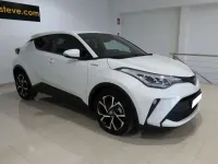 Begagnad Toyota C-HR Advance 122 HK (89 kW) 2022 Vit SUV
