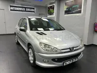Usado Peugeot 206 70 CV (51 kW) 2006 Gris / plata Berlina