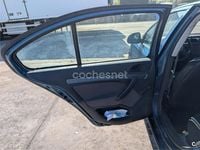 Usado Skoda Octavia Elegance 140 CV (102 kW) 2015 Azul Utilitario