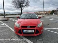 Usado Ford Focus Trend 101 CV (74 kW) 2012 Rojo Utilitario