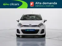 Usado Kia Rio 85 CV (62 kW) 2015 Blanco Berlina