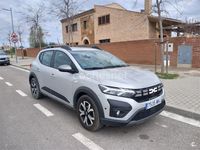 Usado Dacia Sandero Expression 91 CV (66 kW) 2023 Gris / plata Berlina