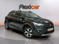 Usado Dacia Sandero Comfort 91 CV (66 kW) 2021 Negro Berlina