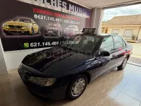 Usado Peugeot 406 90 CV (66 kW) 2000 Azul Berlina