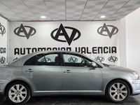 Usado Toyota Avensis Sol 126 CV (92 kW) 2008 Gris / plata Berlina