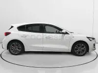 Usado Ford Focus ST-Line 125 CV (91 kW) 2022 Blanco Familiar