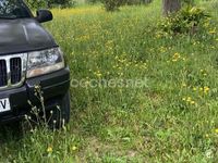 Usado Jeep Grand Cherokee Laredo 140 CV (102 kW) 2001 Negro SUV