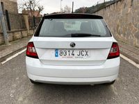 Usado Skoda Fabia Ambition 90 CV (66 kW) 2015 Blanco Berlina