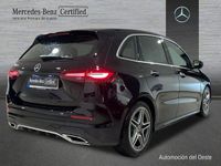 Usado Mercedes B180 AMG line 116 CV (85 kW) 2023 Negro noche Monovolumen